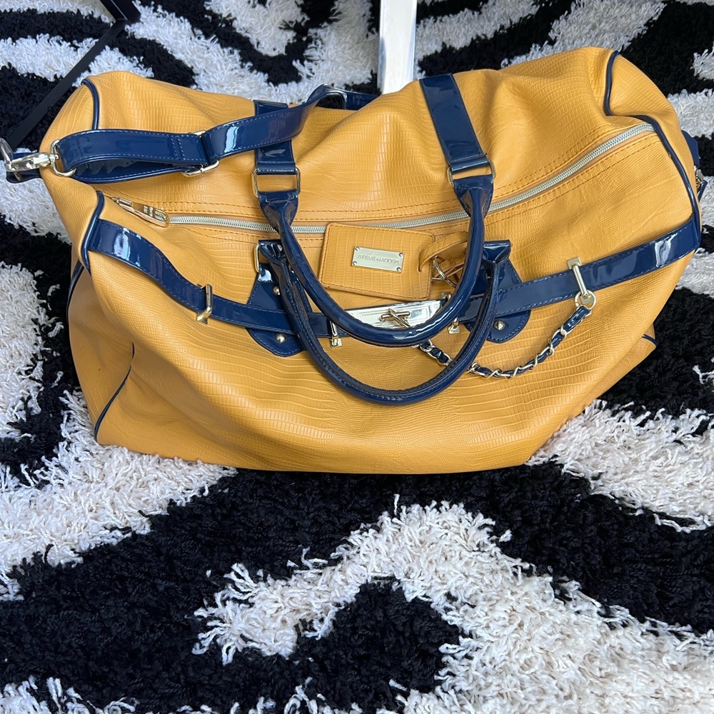 Steve Madden Travel Bag
